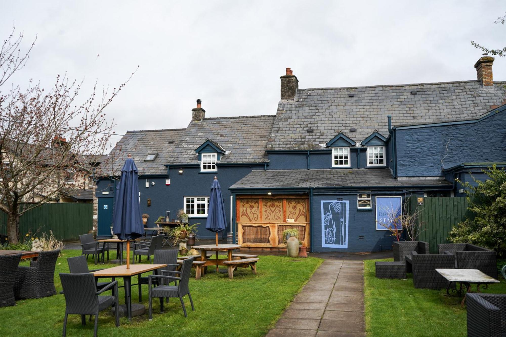 The Bluebell Country Inn, Crickhowell Exterior foto