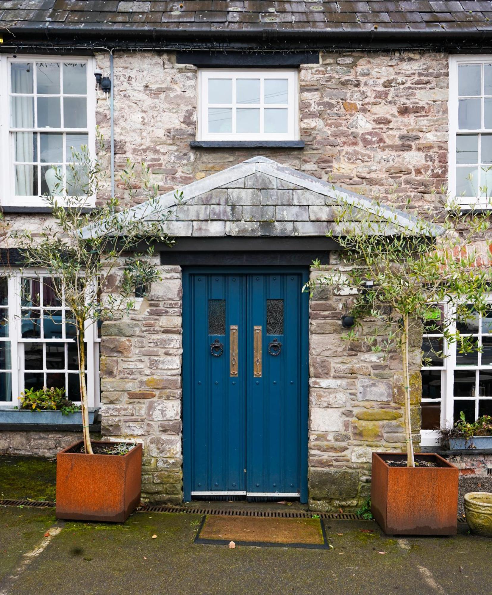 The Bluebell Country Inn, Crickhowell Exterior foto